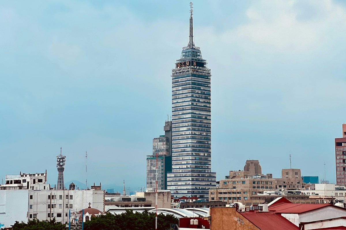 32 entidades federativas bajo un mismo control